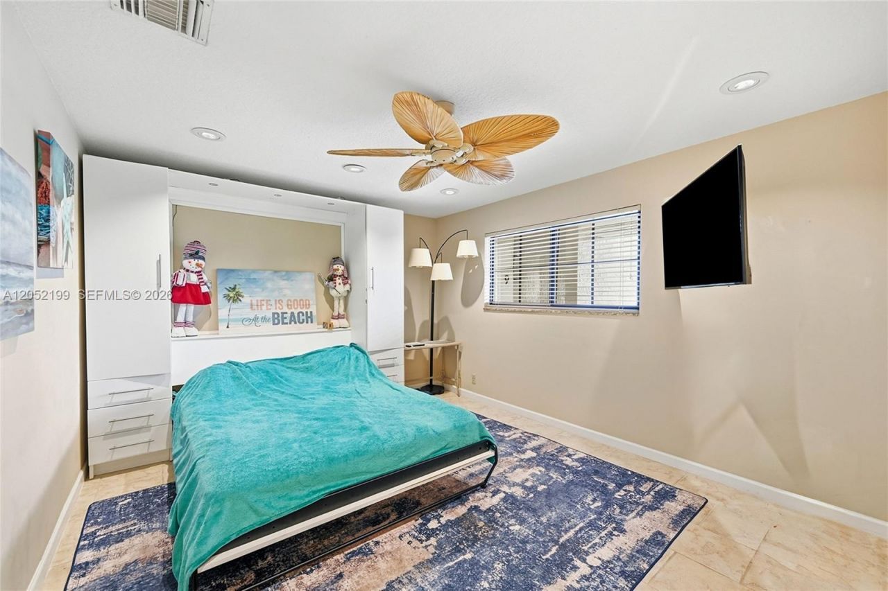 801 Palm Trl, Unit 10, Delray Beach, FL 33483 Photo