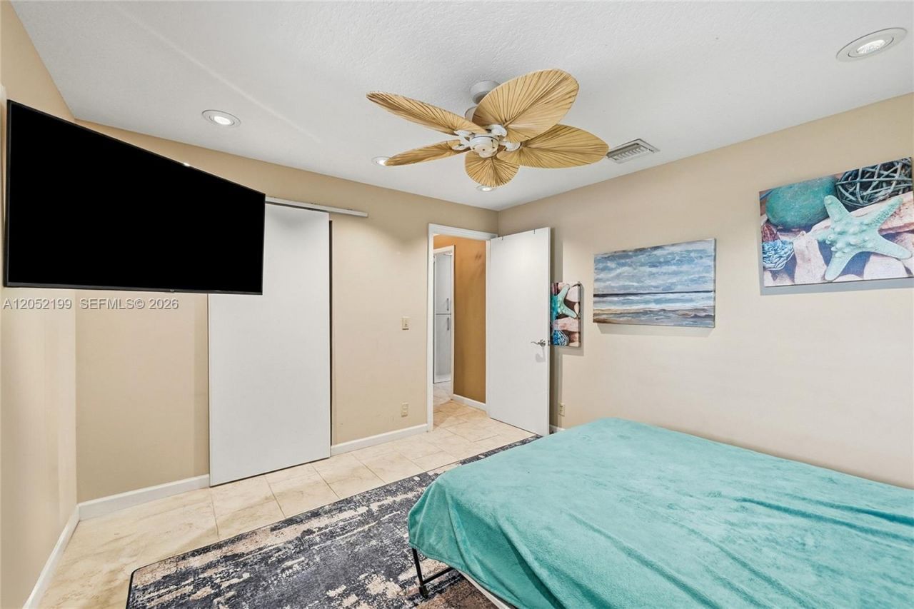 801 Palm Trl, Unit 10, Delray Beach, FL 33483 Photo
