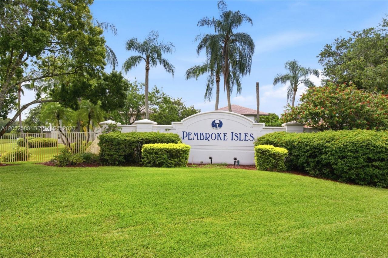 2293 NW 170th Ave , Unit 2293, Pembroke Pines, FL 33028 Photo