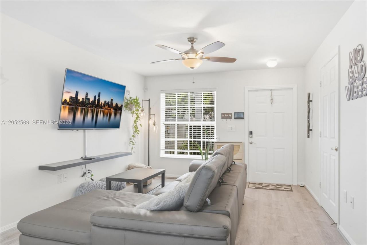 2293 NW 170th Ave , Unit 2293, Pembroke Pines, FL 33028 Photo