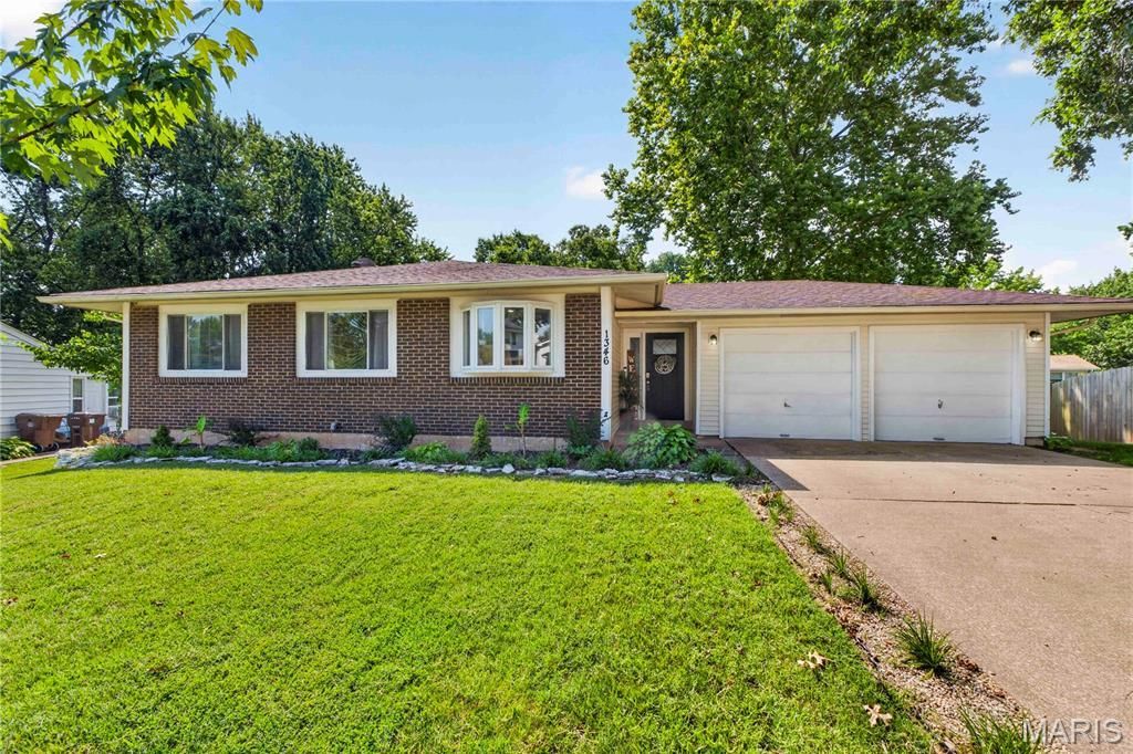 1346 Blue Ridge Drive, Saint Peters, MO 63376 Main Photo