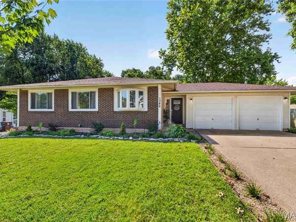 1346 Blue Ridge Drive, St Peters, MO 63376