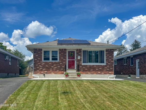 24 Joanne Court, Albany, NY 12209