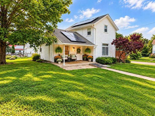 409 N Barber Avenue, Polo, IL 61064