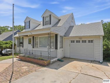 2624 N 70th Avenue, Omaha, NE 68104