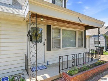 2624 N 70th Avenue, Omaha, NE 68104