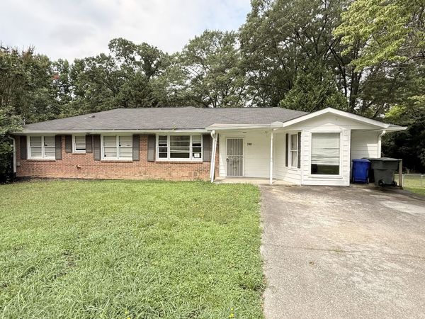 748 Greenhill Drive NE, Conyers, GA 30012