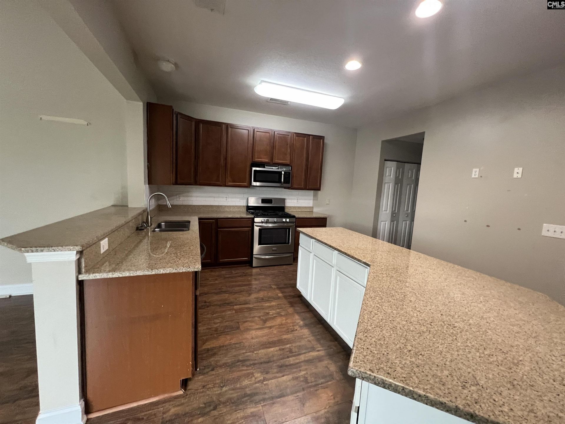 440 Riglaw Circle  Photo 6