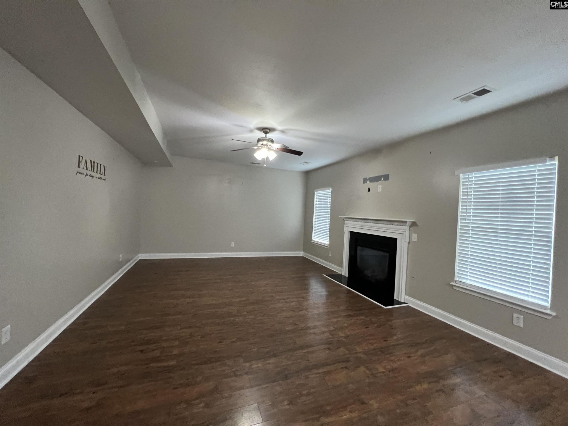 440 Riglaw Circle  Photo 8