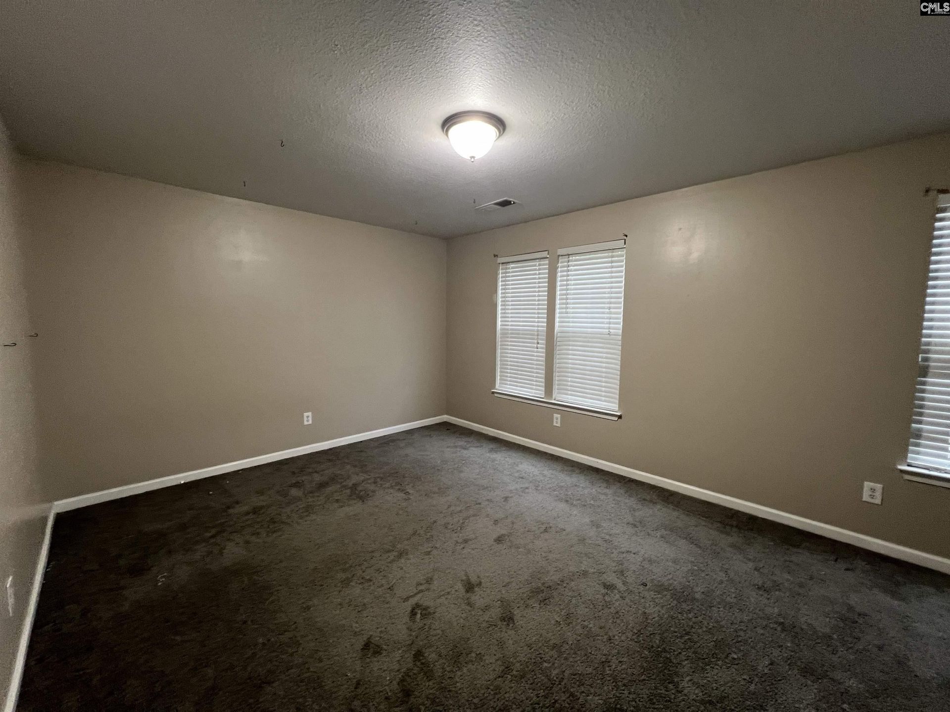 440 Riglaw Circle  Photo 9