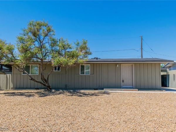 5617 Idle Avenue , Las Vegas, NV 89107