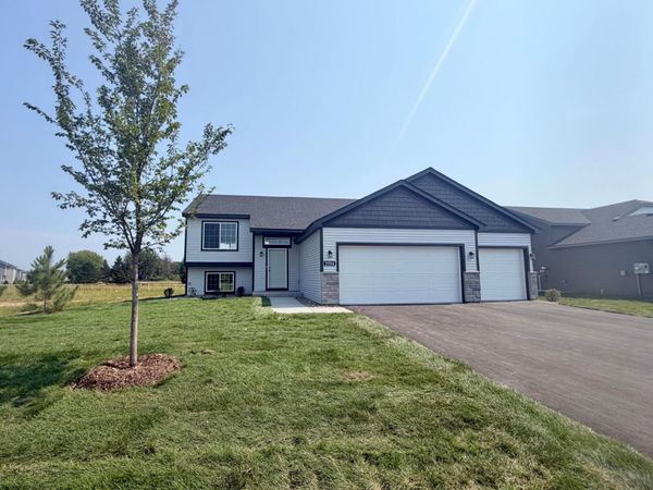 37514 Greenway Avenue, North Branch, MN 55056