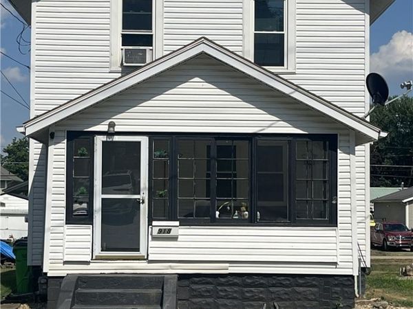 918 9th Street SW, Massillon, OH 44647
