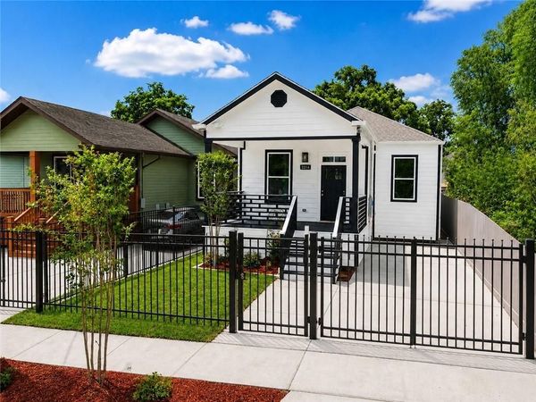 3214 PINE Street , New Orleans, LA 70125