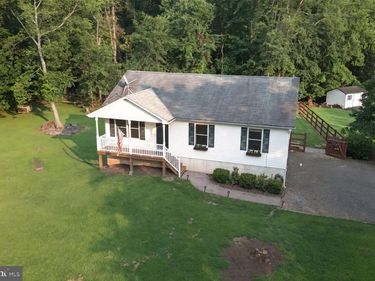 9427 BEALE LANE, MIDLAND, VA 22728