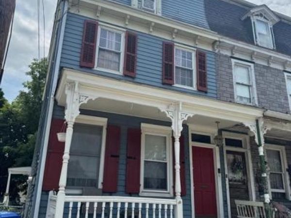 248 W UNION STREET, BURLINGTON, NJ 08016