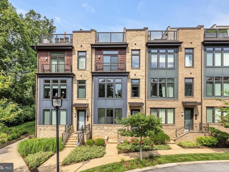 142 Winsome Circle, Bethesda, MD 20814 Main Photo