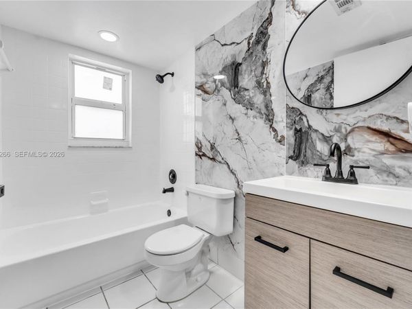 8720 N Sherman Cir, Unit 101, Miramar, FL 33025