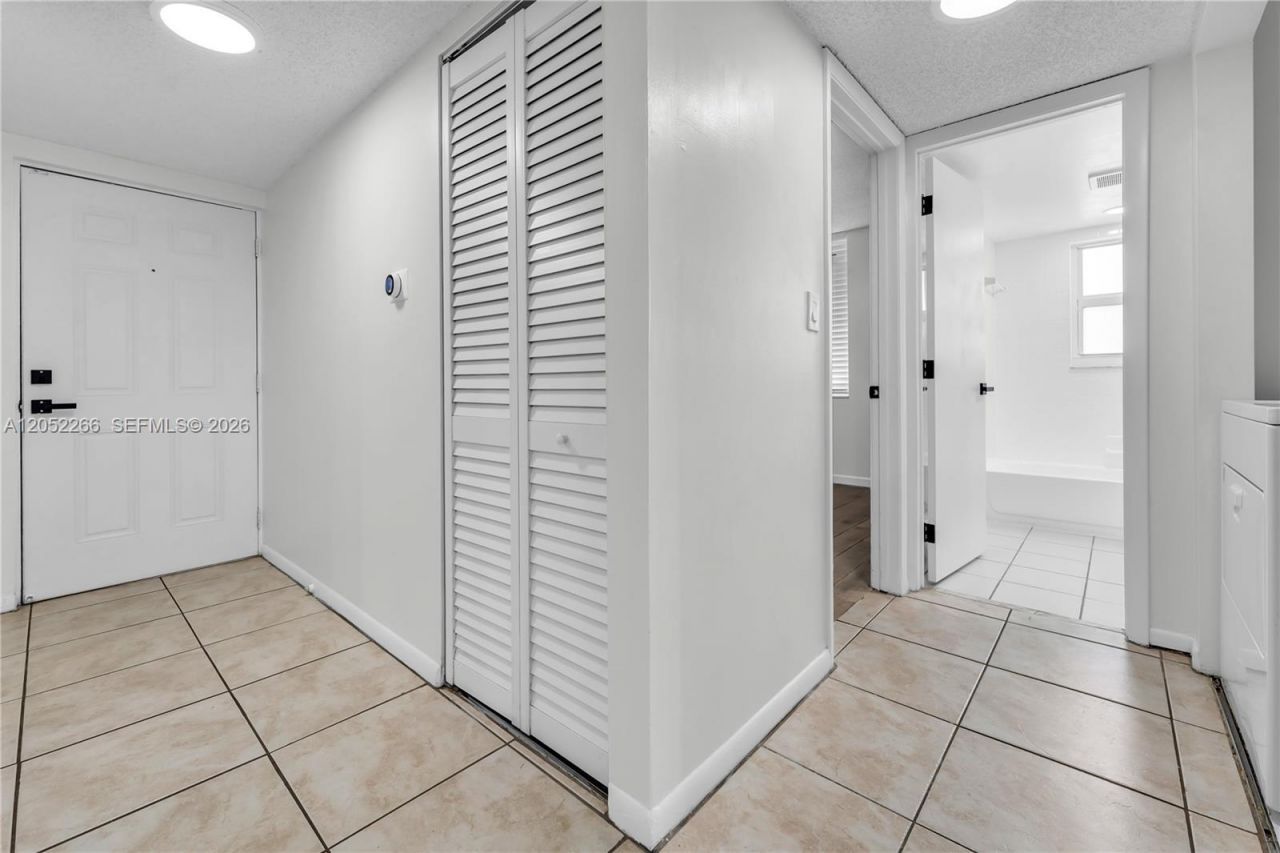 8720 N Sherman Cir, Unit 101, Miramar, FL 33025 Photo