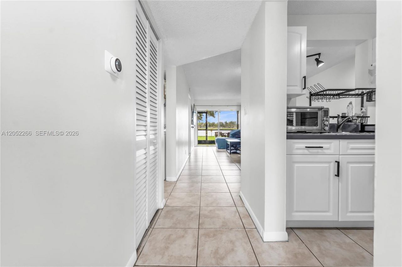 8720 N Sherman Cir, Unit 101, Miramar, FL 33025 Photo