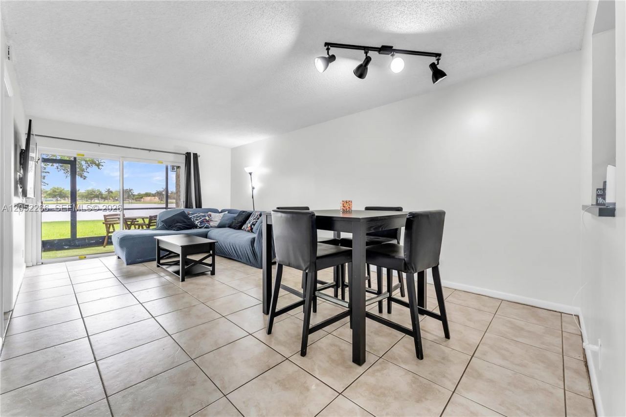 8720 N Sherman Cir, Unit 101, Miramar, FL 33025 Photo