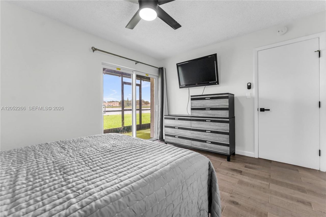 8720 N Sherman Cir, Unit 101, Miramar, FL 33025 Photo