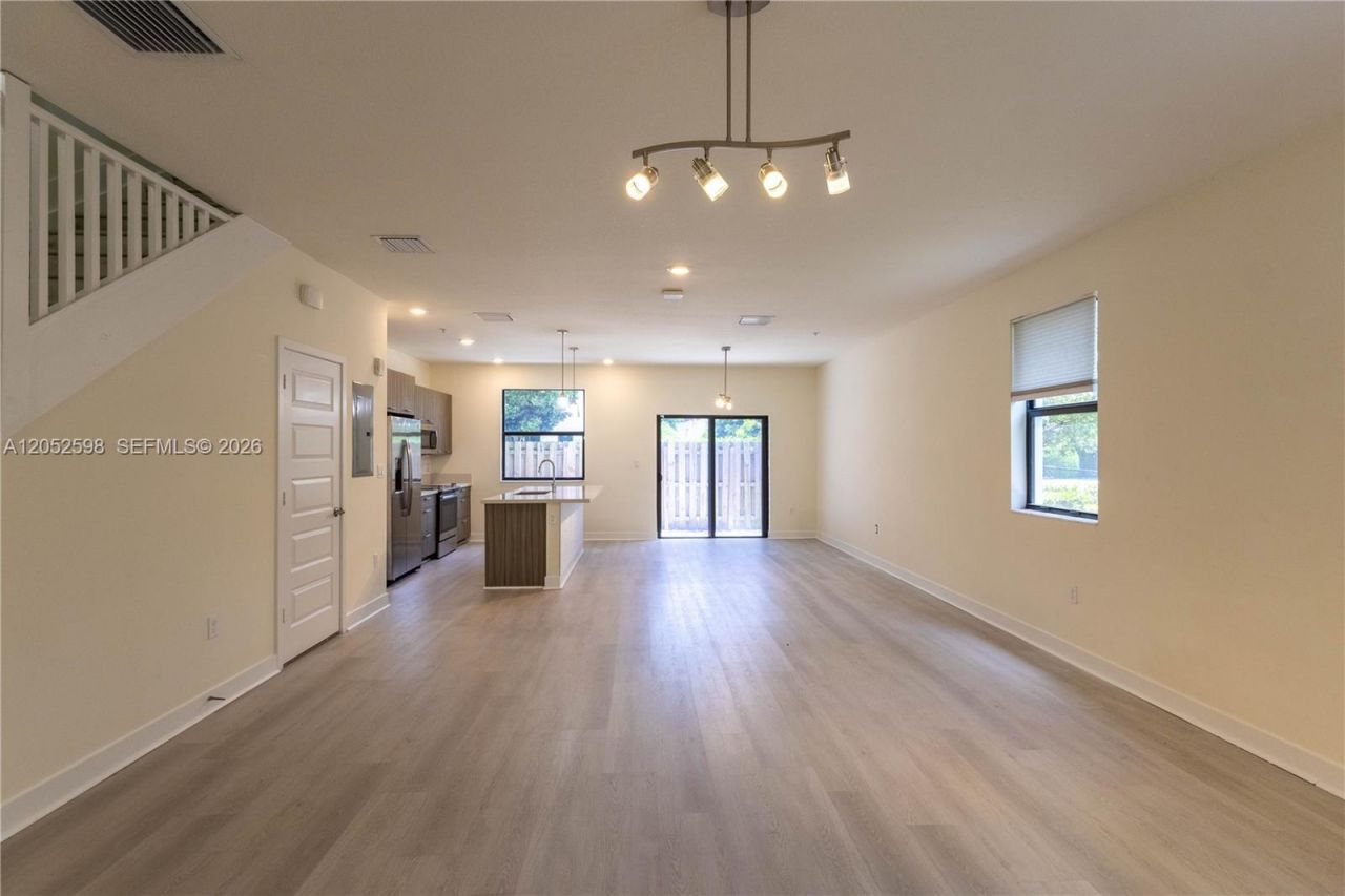 10407 NW 82nd St, Unit 12, Doral, FL 33178 Photo