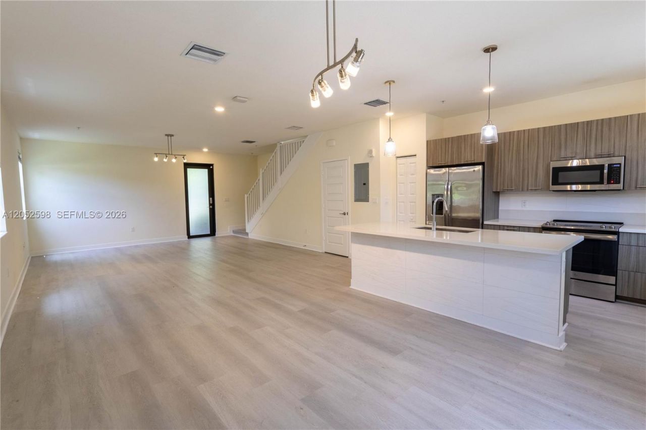 10407 NW 82nd St, Unit 12, Doral, FL 33178 Photo