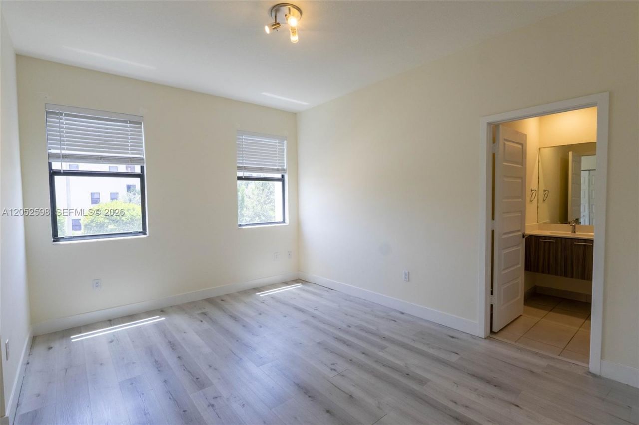 10407 NW 82nd St, Unit 12, Doral, FL 33178 Photo