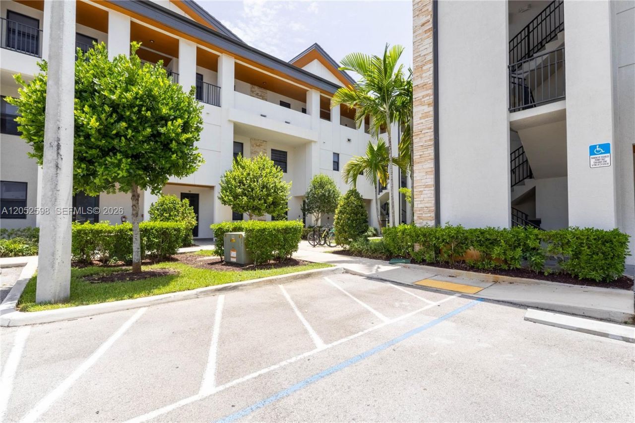 10407 NW 82nd St, Unit 12, Doral, FL 33178 Photo