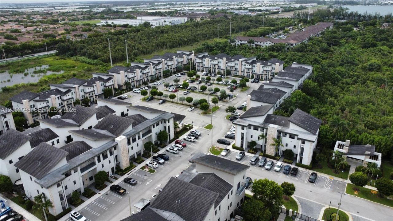 10407 NW 82nd St, Unit 12, Doral, FL 33178 Photo