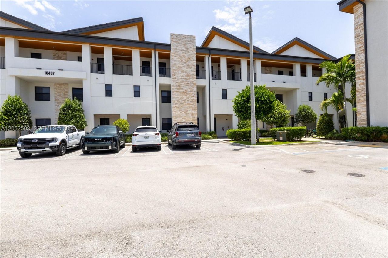 10407 NW 82nd St, Unit 12, Doral, FL 33178 Photo