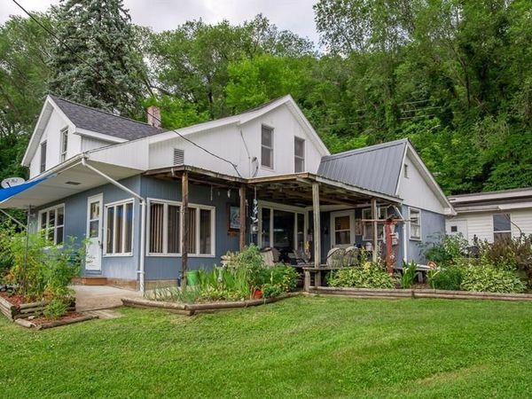 1107 S 2nd Street, Alma, WI 54610