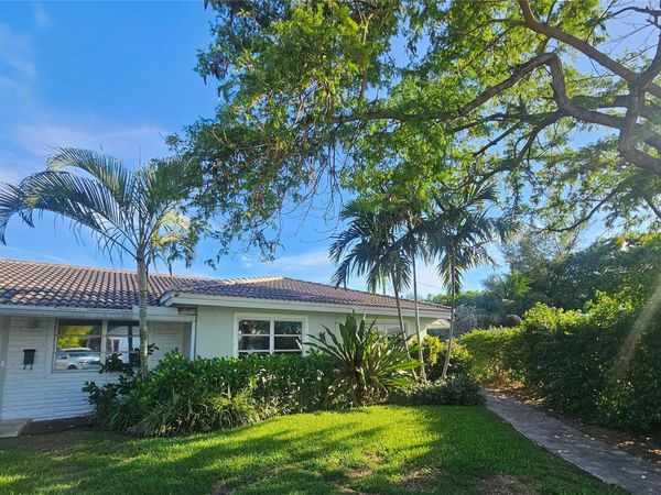 2110 NE 41st Street, Unit D, Lighthouse Point, FL 33064
