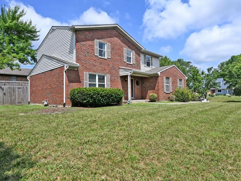 619 Quail Run Road, Middletown, OH 45042 Photo 2
