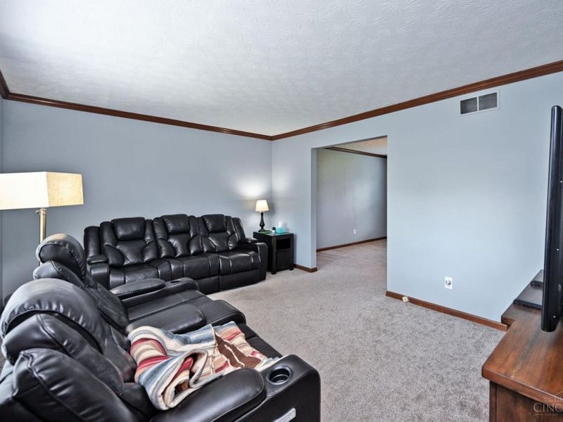 619 Quail Run Road, Middletown, OH 45042 Photo 7