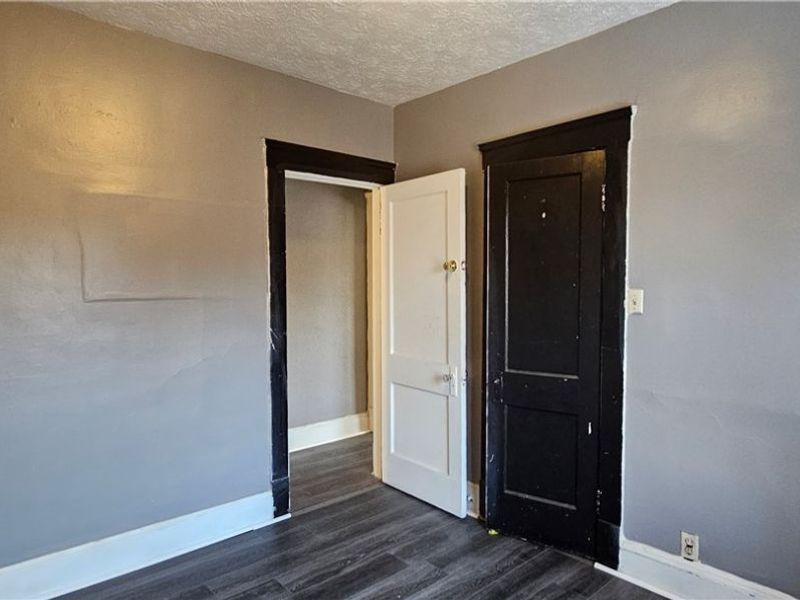 8823 Yale Avenue, Cleveland, OH 44108 Photo 7