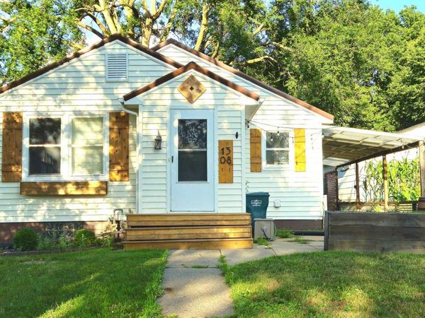 1308 AVE M, Hawarden, IA 51023