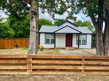 2965 Clovis Avenue, Dallas, TX 75233
