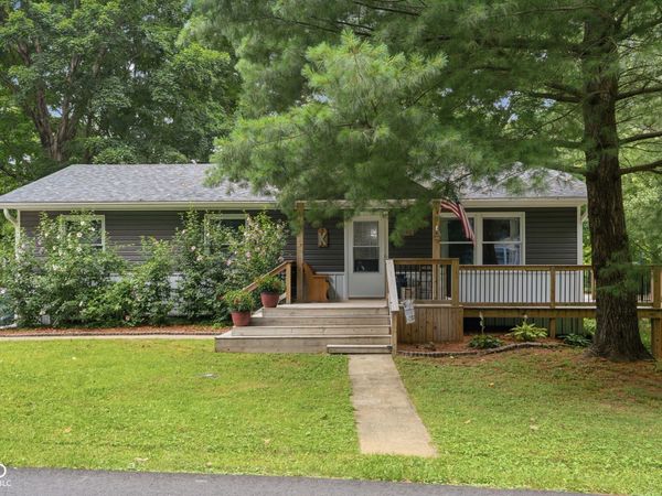 8762 N Briarwood Lk E Drive, Monrovia, IN 46157