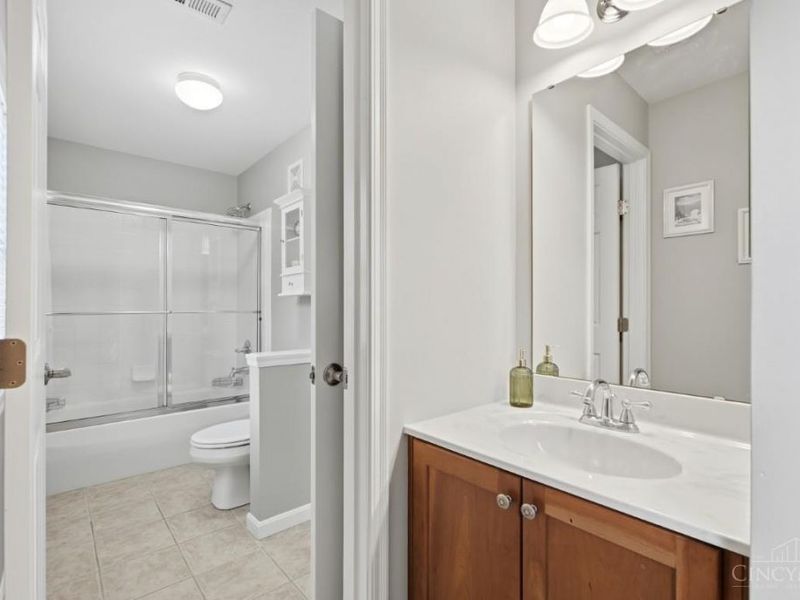 8603 Kempton Lane, Hamilton Twp, OH 45039 Photo 52