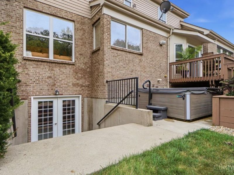 8603 Kempton Lane, Hamilton Twp, OH 45039 Photo 86