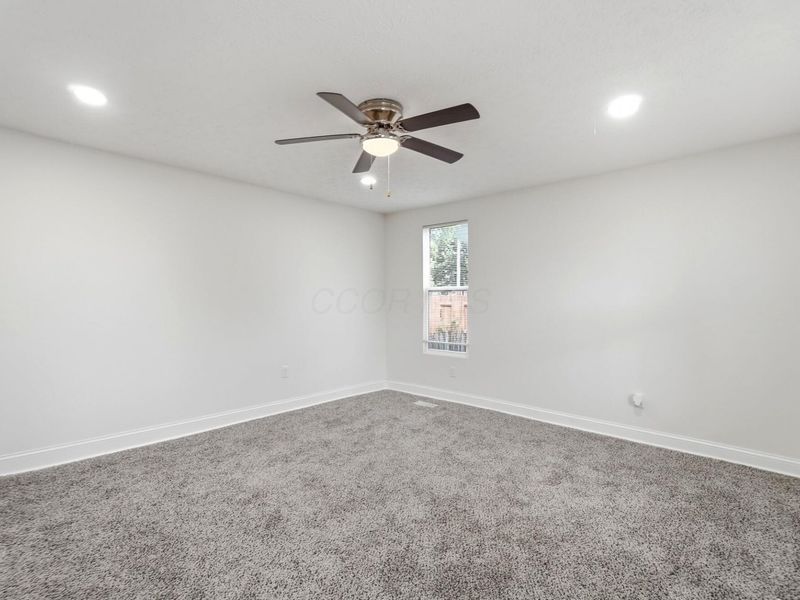 401 E Ohio Avenue, Mount Vernon, OH 43050 Photo 7