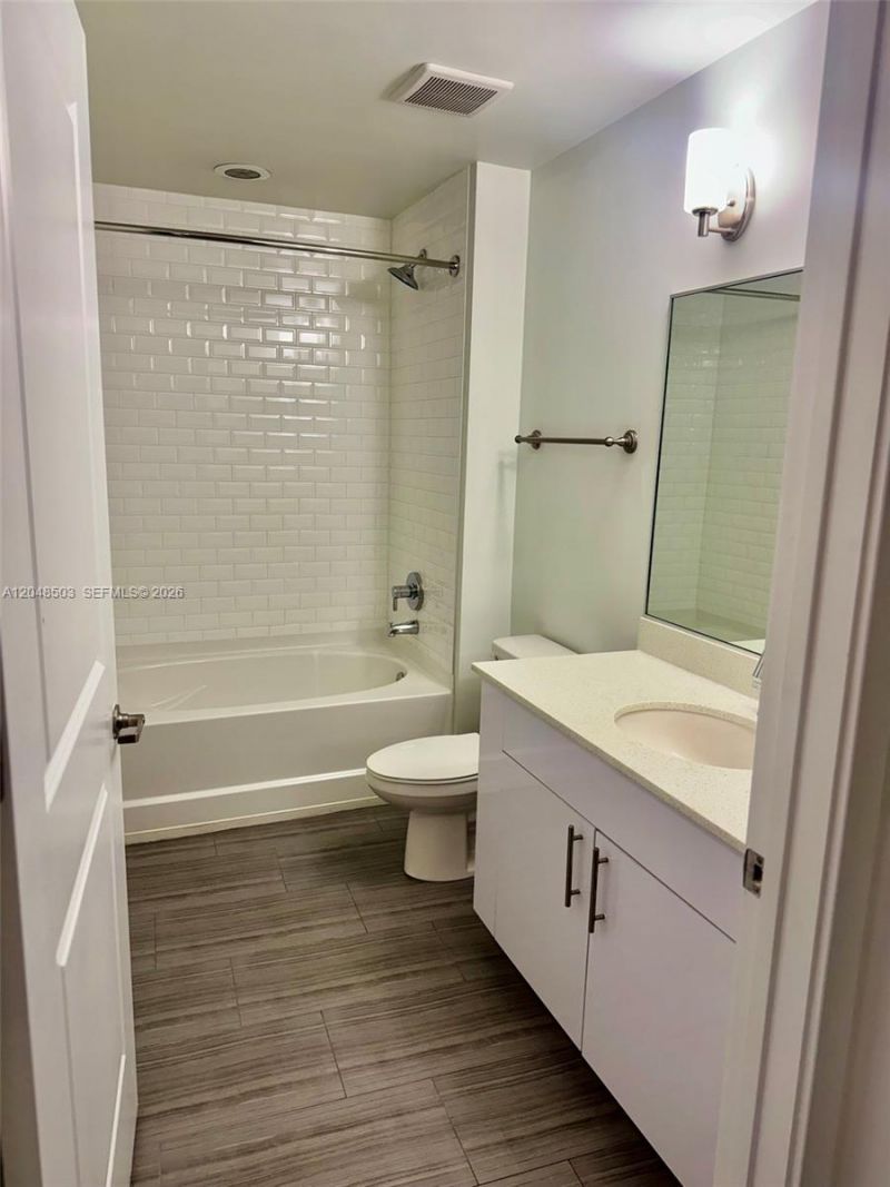 1776 Polk St , Unit 517, Hollywood, FL 33020 Photo