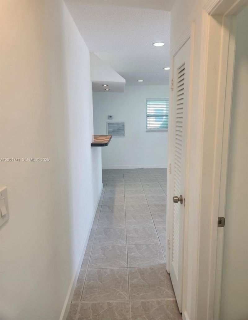 2710 NW 52nd Pl, Tamarac, FL 33309 Photo