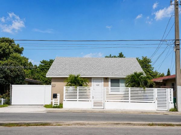 1520 SW 22nd Ave , Miami, FL 33145