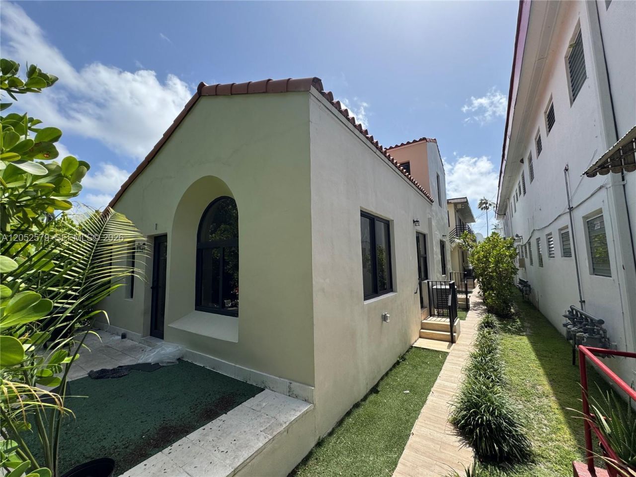 730 14th Pl , Miami Beach, FL 33139 Photo