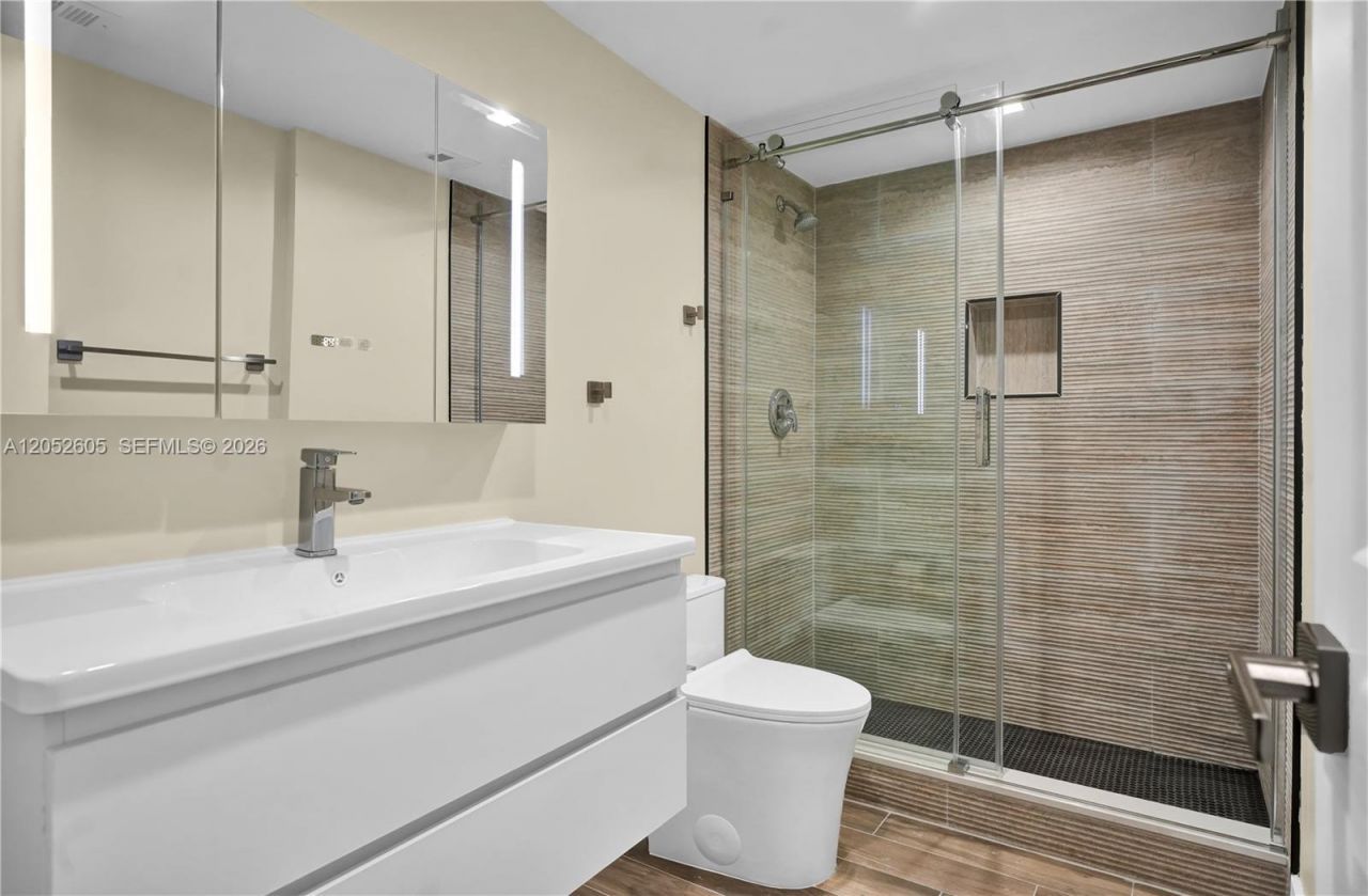 1400 Saint Charles Pl , Unit 317, Pembroke Pines, FL 33026 Photo