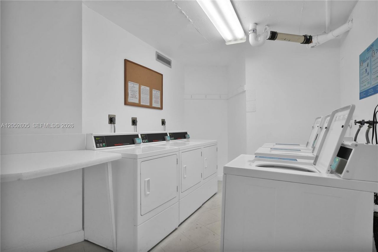1400 Saint Charles Pl , Unit 317, Pembroke Pines, FL 33026 Photo
