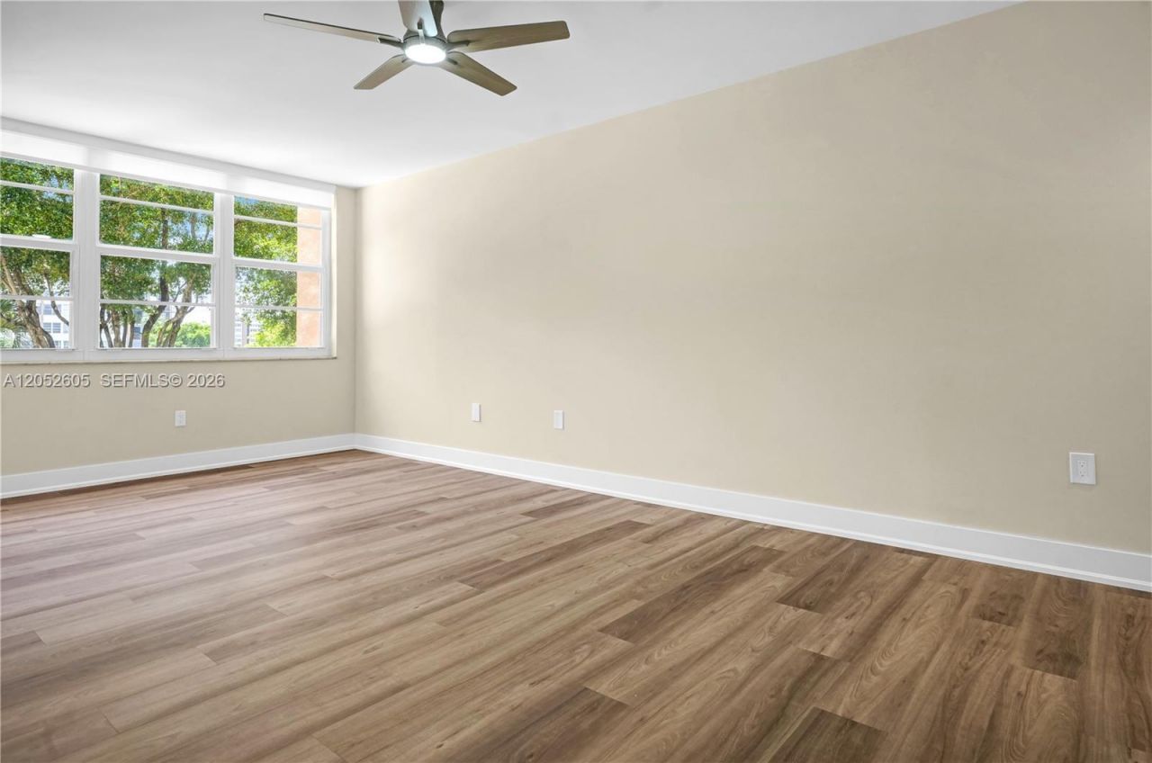 1400 Saint Charles Pl , Unit 317, Pembroke Pines, FL 33026 Photo